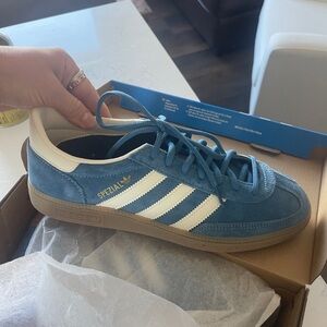Adidas spezial size 9 men/ 10 womens